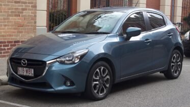 1200px 2015 Mazda2 Dj Genki Hatchback 2018 08 27 01