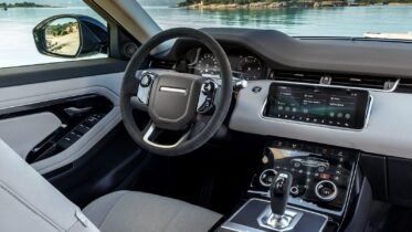 2020 Range Rover Evoque Interior Wallpaper1